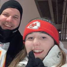 Taylor Eastland (@TaylorEastland)