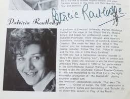 New Find *✍️ Patricia Routledge hand signed Birmingham Rep Theatre Musical  Program First Impressions in 1971.