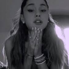 Naomi van Yperen (@naomigrace321)