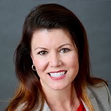 Tracey Haas's Instagram, Twitter & Facebook