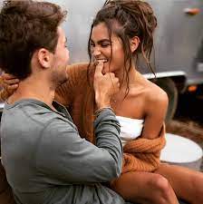 Having fun, happy, sad, angry, romantic moments with your boyfriend is very common and natural in any relationship and we all save those memories by clicking pictures. Cute Relationship Startseite Facebook