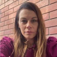 70+ perfiles de «Danielle»