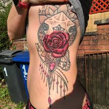 Ozdobne pismo na tetovanie 1001 napady na tetovanie na zapasti stanete sa zbierka od pouzivateä¾a ivana sujova posledna aktualizacia / tattoo štúdio, ozdobné a umelecké tetovanie. VeÄ¾mi Krasne Zenske Tetovanie Na Boku Tetovanie Pre Dievcata Fotografie Napisy A Ich Vyznam Na Zapasti Ruke Stehne KÄ¾ucnej Kosti Spodnej Casti Chrbta