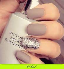 Decoracion de uñas naturales faciles con esmalte elegantes. 34 Decoracion De Unas Colores De Moda Decoracion De Unas Colores De Moda Cortas Unas Acrilicas