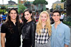 The following year, she starred in the theatre production of 'the secret garden' like mary. Dove Cameron Net Worth And How She Makes Her Money