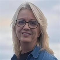 Shannon Hartfield's Instagram, Twitter & Facebook