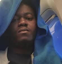 Hello to everyone. What could be the problem? AC compressor or oil cooler  seal?