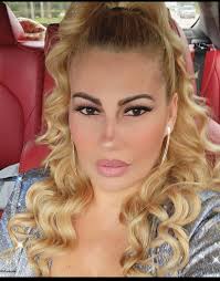 Vigdis Ortiz and Jerry Cancel II's Wedding Website