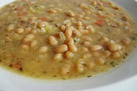 Weisse Bohnensuppe Von Krauterjule Chefkoch Rezept Bohnensuppe Weisse Bohnensuppe Rezepte