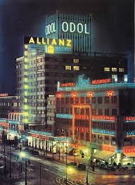 askianischer paltz mit haus deutschland und dem europa haus 1938 fotograf unbekannt berlijn metropolis architectuur