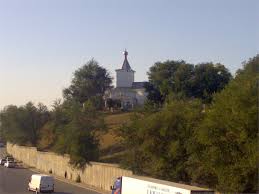 Chişinău is the capital of moldova with a population of around 790,000 plus 250,000 people coming each day for work and entertainment from all over the country and abroad. Biserica Sf Constantin Èi Elena