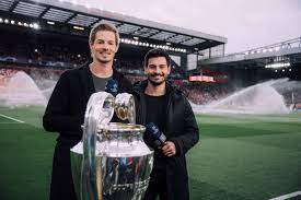 Es ist fast zum sport geworden. Champions League Finale Dazn Moderator Alex Schluter Fussball Ist Schon Geil Watson