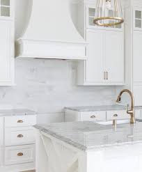 971 Likes 35 Comments Designs By Laila Designsbylaila On Instagram I Can Loo White Kitchen Design Kitchen Remodel Countertops Best Kitchen Countertops