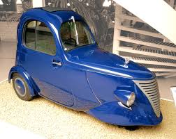 1941 Daf One Person City Car Nicknamed The Raincoat Regenjas From What I Understand Daf A British A Dutch Company Cars Cute Cars Unique Cars