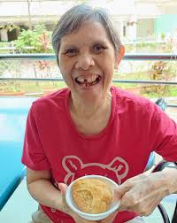 Once again, we are treated to the delicious curry puffs from Tanglin Crispy  Curry Puff Original 东陵正宗老店酥皮咖喱角! This time, the generous donation comes  from Alvin Sin Family, Ms. Lunette Lim and Ms.