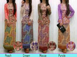 Hasil gambar untuk contoh baju kebaya kombinasi batik