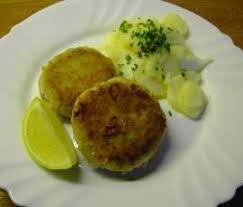 Fischpflanzerl Fischlaibchen Rezept Fischlaibchen Rezepte Lebensmittel Essen