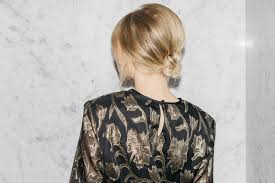 Hairstyles without heat for short hair, another way to give waves to our hair without the need for heat is to divide our hair into tufts and make twisted buns that will turn them one by one. No Heat Hairstyles For Minimal Damage At Length By Prose Hair