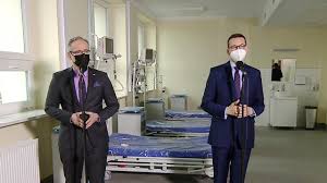 Ponad 3.000 porad lekarzy i specjalistów. Coronavirus In Poland Adam Niedzielski And Mateusz Morawiecki In Radom On The Epidemic Situation