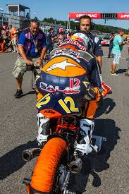 Pro mě osobně je to ještě o to horší, že se to stalo před domácím publikem. Filip Salac Se Po Sachsenringu Udrzuje Na 3 Pozici V Rookies Cupu Eva Moto Com