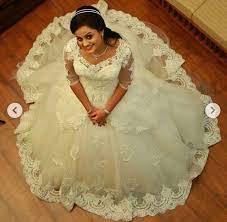 Pin By Elsa On Christain Weddings Christian Bridal Saree Christian Wedding Gowns Indian Bridal Wear