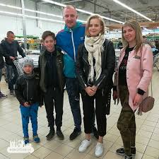 О работе мужа евгения савельева в администрации президента. Vse Serezno Aleksandra Bortich Privezla Vozlyublennogo Na Svoyu Rodinu V Grodno Newgrodno By