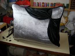 كيفية خياطة وسادة على شكل فراشة Sew A Pillow Shaped Like A Butterfly 2016 Youtube Throw Pillows Pillows