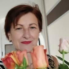 Comunitatea academică a Facultății de Comunicare și Relații Publice își  exprimă profundul regret pentru dispariția domnului prof. univ. dr. Ioan  Drăgan. Profesor admirat și îndrăgit, domnul Ioan Drăgan a fost o sursă