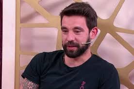 Like several celebrities who received the first dose in recent days, the most coveted bachelor of all made a post on his social networks and was super happy. Buen Promedio Cachete Sierra Sorprendio Al Revelar Su Frecuencia Sexual Notife