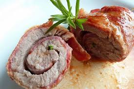 Escalope De Veau Roulee Au Lard Et A La Sarriette Ingredients Pour 2 2 Escalopes De Veau 4 Tranch Idee Recette Escalope De Veau Farcie Escalopes De Veau