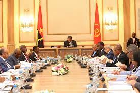 A ministra da presidência, maria manuel leitão marques, sublinhou que o. Venda De Diamantes Brutos Tem Aval Do Executivo Politica Angola Press Angop