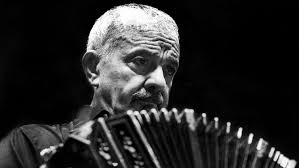 Astor piazzolla was born on march 11, 1921 in mar del plata, buenos aires, argentina as astor pantaleón piazzolla. 25 Todestag Von Astor Piazzolla Ich Will Einfach Anderen Tango Machen Archiv