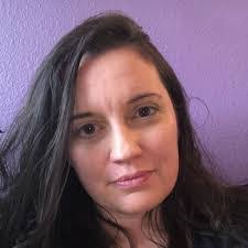 Vanessa Robertson's Instagram, Twitter & Facebook