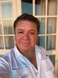 Manuel Calderón en donde quiera que te encuentres te mandamos un abrazo  sincero. Gracias por todo el apoyo que siempre recibimos de ti. Que tu luz  siga brillando ✨✨🪽