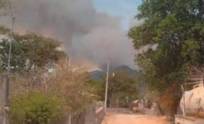 El hecho fue reportado a temprana hora, por lo que cuerpos de auxilio de movilizaron a la zona. Reportan Incendio En Santa Catarina Que Avanza Hacia Comunidades