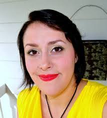 Annika Gray's Instagram, Twitter & Facebook