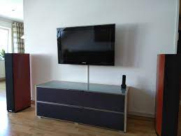 Doch nicht nur im wohnzimmer bietet es sich an den fernseher an die wand zu hangen. 55er Tv Soll An Die Wand Eure Erfahrungen Und Empfehlungen Computerbase Forum