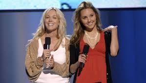 The definitive site for reviews, trailers, showtimes, and tickets Jennie Garth Wants To Reboot What I Like About You With Amanda Bynes Iheartradio