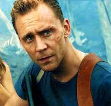 Captain james conrad falling in love with you at first sight right when you're about to go on an expedition together. Tom Hiddleston In Kong Skull Island Pictures Popsugar Entertainment