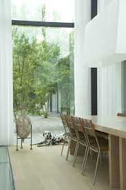 Bieke Claessens Maison Contemporaine Fenetre Interieure Maison