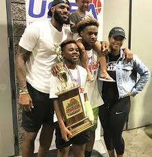 Lebron james sports a tshirt dedicated to his son, bronny james' first ever dunk! Bronny James Bio Wiki Net Worth Girlfriend Age Height Stats