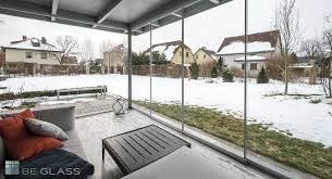 Terrassen Schiebeturen Balkon Windschutz Und Wetterschutz Aus Glas Be Glass Glasschiebetur Schiebe Tur Balkon Schiebetur
