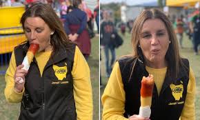'if i didn't say something right, anna would have to clean it up'. Jacqui Lambie Posts Hilarious Photos Of Herself Eating A Dagwood Dog Daily Mail Online