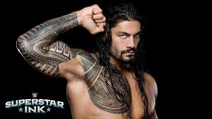 Wenn māori tätowierungsdesigns aus ästhetischen gründen und ohne die traditionelle bedeutung verwendet werden, wird dies als kirituhi oder hautkunst bezeichnet. Roman Reigns Erklart Die Bedeutung Seines Tribal Tattoos Teil 2 Superstar Ink Youtube