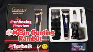 Hanya ada sebuah mesin pengering rambut, tiga bilah sisir, dan banyak sekali gunting gue pakai mesin cuma pas pegang kepala bule, kata yosi. Unboxing Mesin Gunting Rambut Terbaik Professional Hair Calipper Model Gm 6005 Geemy Youtube
