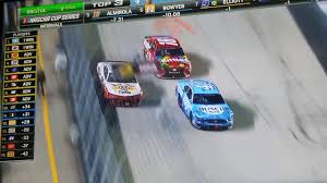 With only three races left before the chase for the cup and only two drivers without wins in the top ten, expect a wild race tonight as drivers try to make up ground and earn a spot in the chase. 2020 Nascar Cup Series At Bristol Night Race Finish Kyle Busch Vs Kevin Harvick Youtube