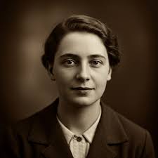 Holocaust Survivor Lili Friedman's Story of Survival and Resilience