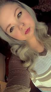 Hi everyone--I am Beth. I am a 22 year old, full-time college student. I  like to go to the gym and prefer to run every day.