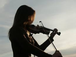 Many students are beginning to learn how to play the fiddle with the help of violin tutor pro! How To Play Violin 4 Steps Instructables