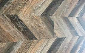 herringbone macar parke modelleri tasarim rustik mese macar kesim laminat parke laminat parke rustik parke